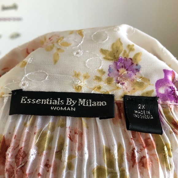 Essentials By Milano Floral, Crinkle Blouse - Picture 5 of 5